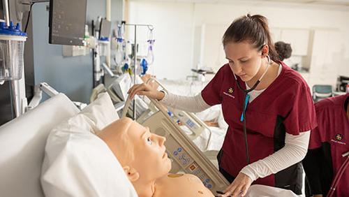 Student working in Main Campus SIM Lab